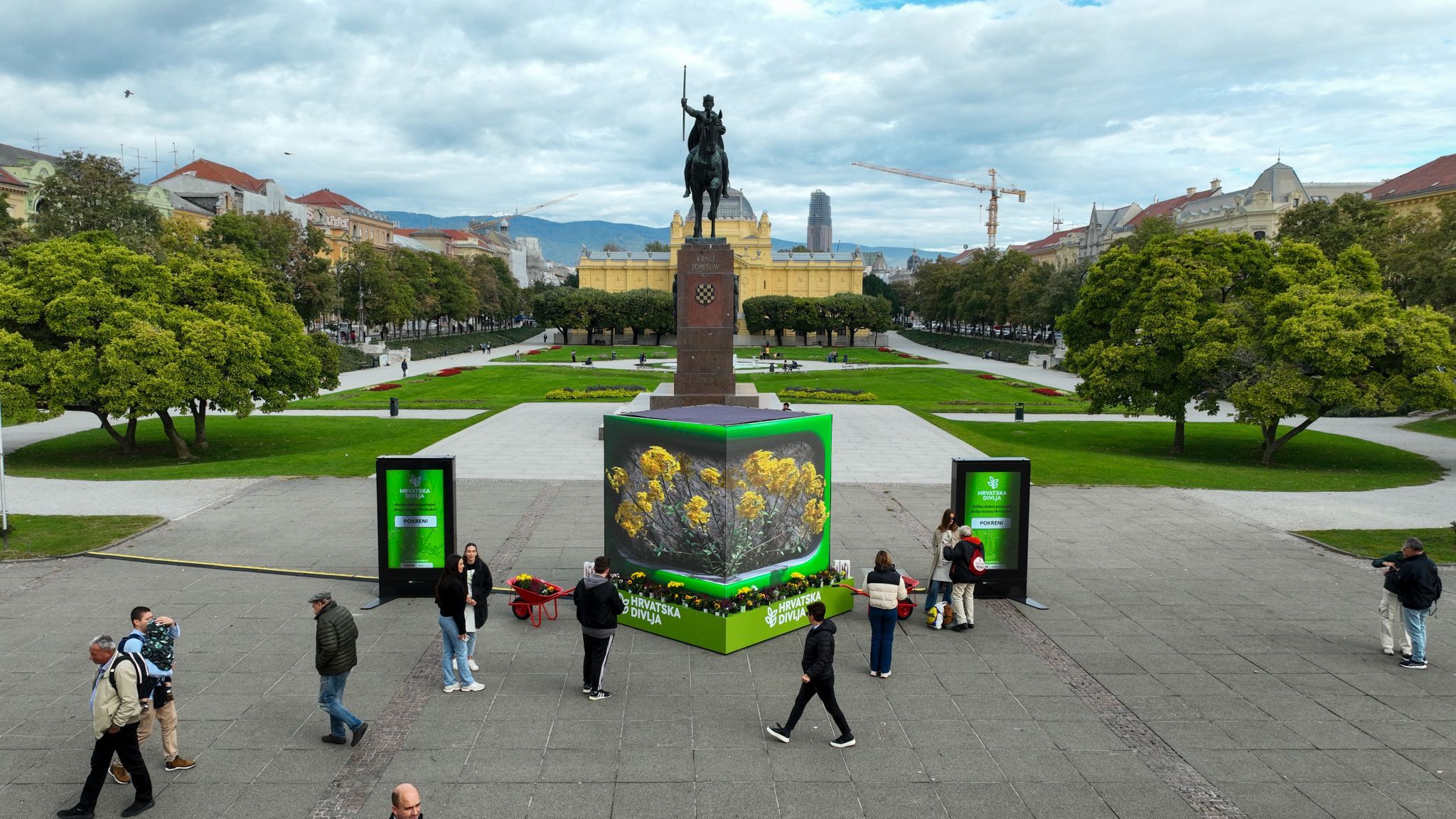 Hrvatska divlja na inovativnoj Cube instalaciji