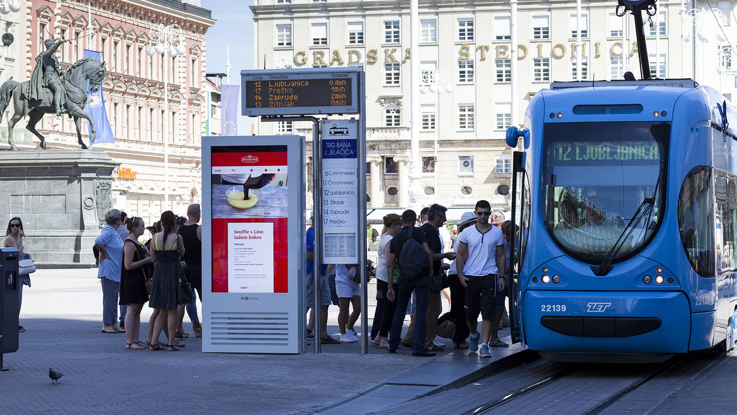 Novih 28 digitalnih citylighta u Zagrebu